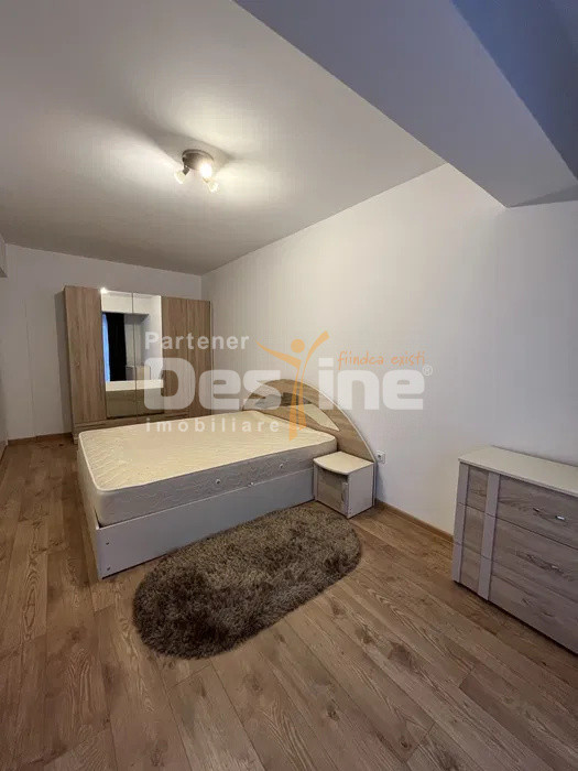 Apartament cu 2 camere decomandat, etaj intermediar, balcon cartierul Tractorul 