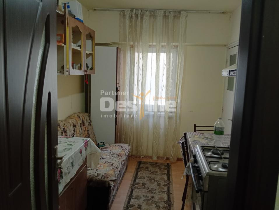 apartament 2 camere decomandat, Craiovita