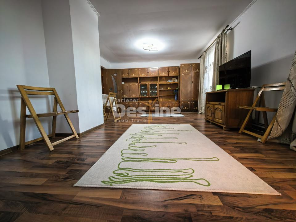 Casă individuală 4 camere 2 garaje 150 mp + anexa și gradina