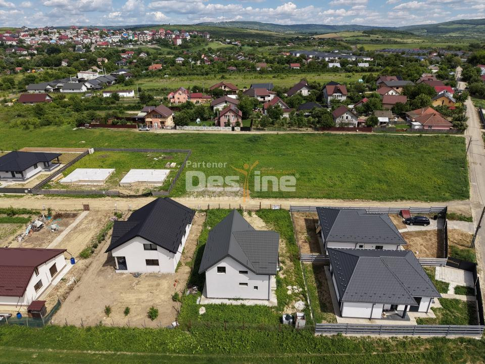 COMISION 0% Casă individuală 3 camere 2 bai 500mp teren Lunca Cetațuii