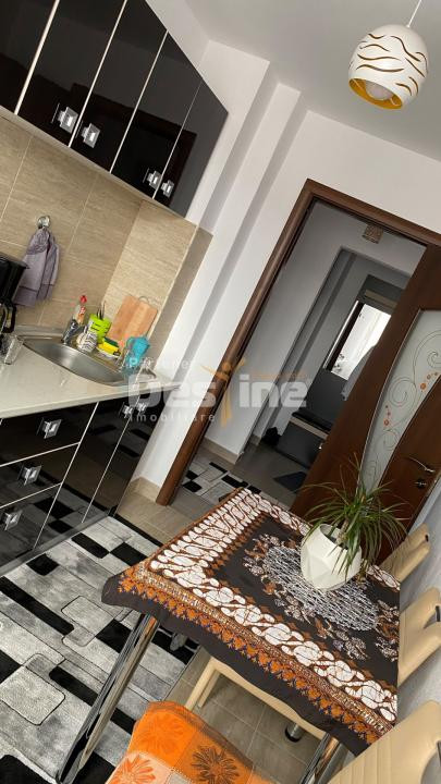 Vindem apartament 3 camere Ocna Șugatan 68 mp