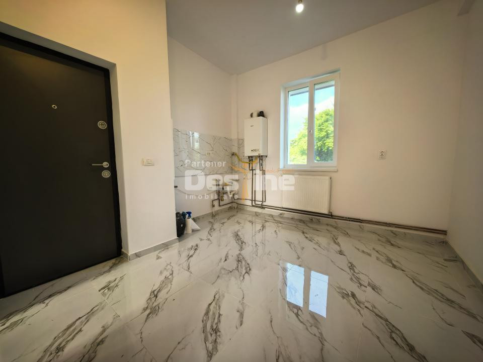 Apartament 2 camere 43 mp renovat complet, etaj 1 + curte