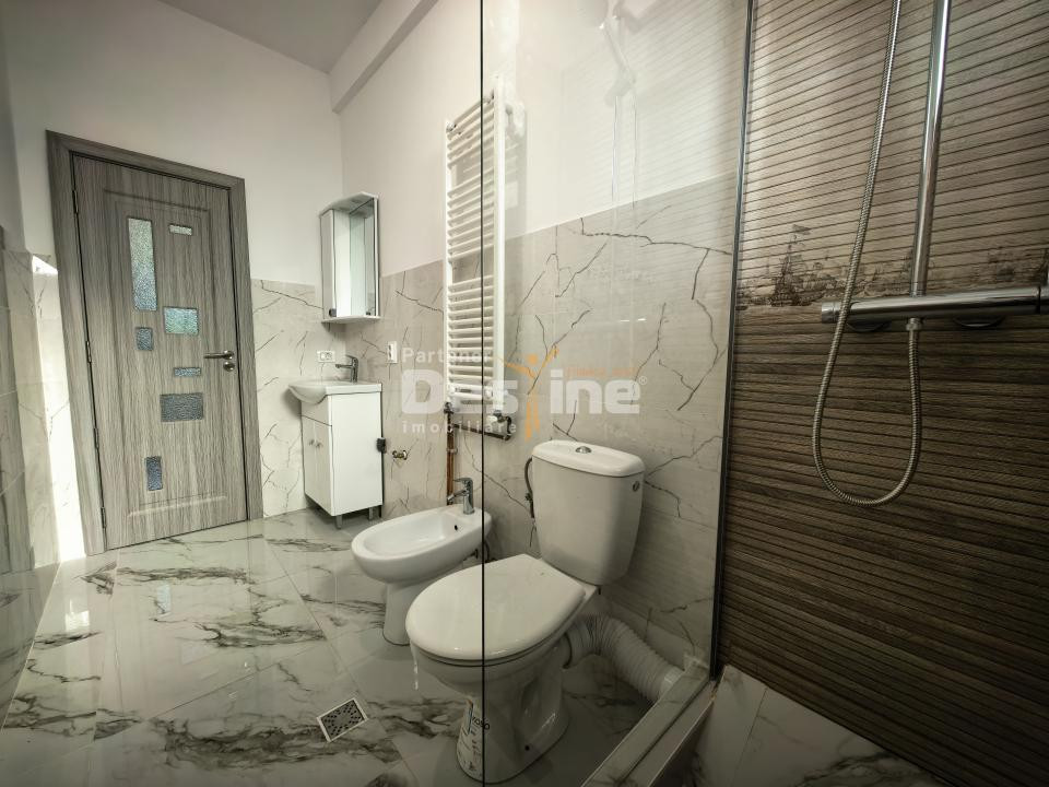 Apartament 2 camere 43 mp renovat complet, etaj 1 + curte