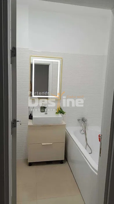 APARTAMENT 3 CAMERE MOBILAT SI UTILAT 