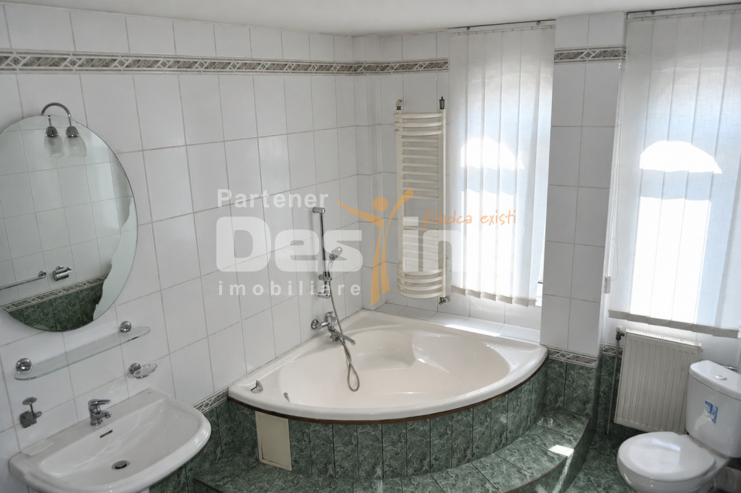 Clădire de birouri BUCIUM, 903 mp, 14–16 parcări, vânzare pe aripi