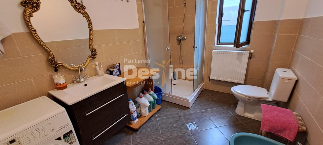 CASA 8 CAMERE , LUNCA CETATUII