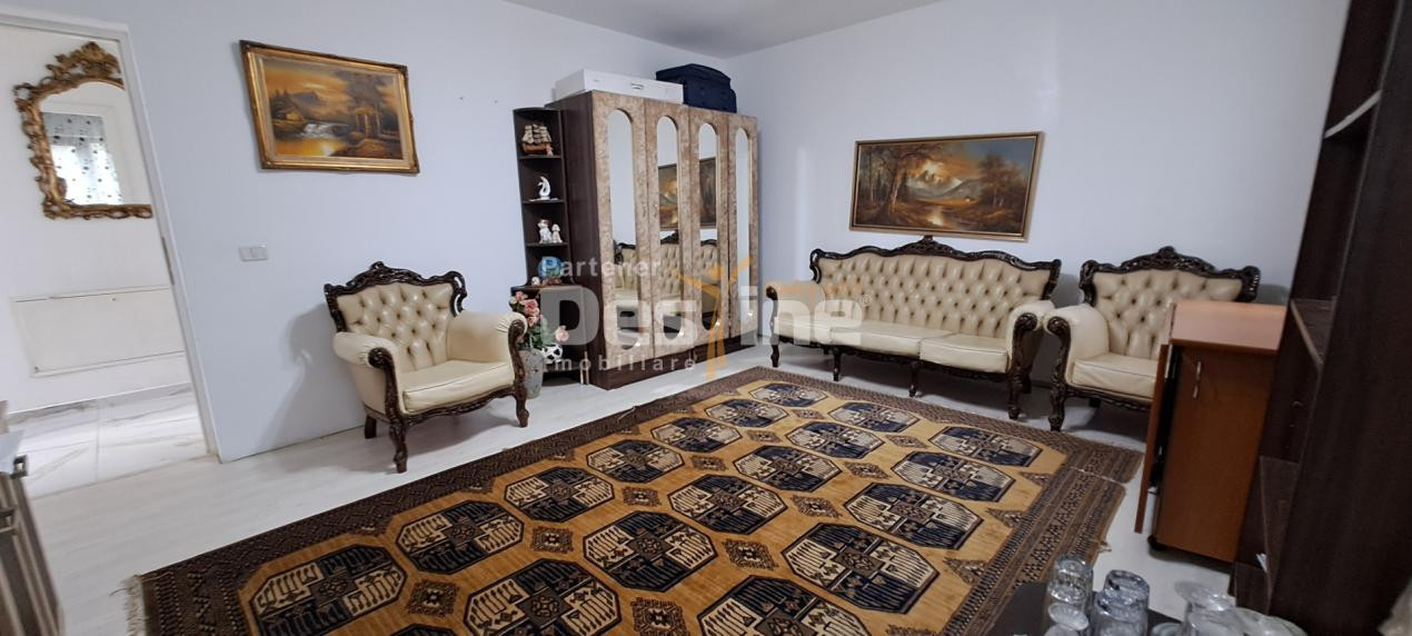 CASA 8 CAMERE , LUNCA CETATUII