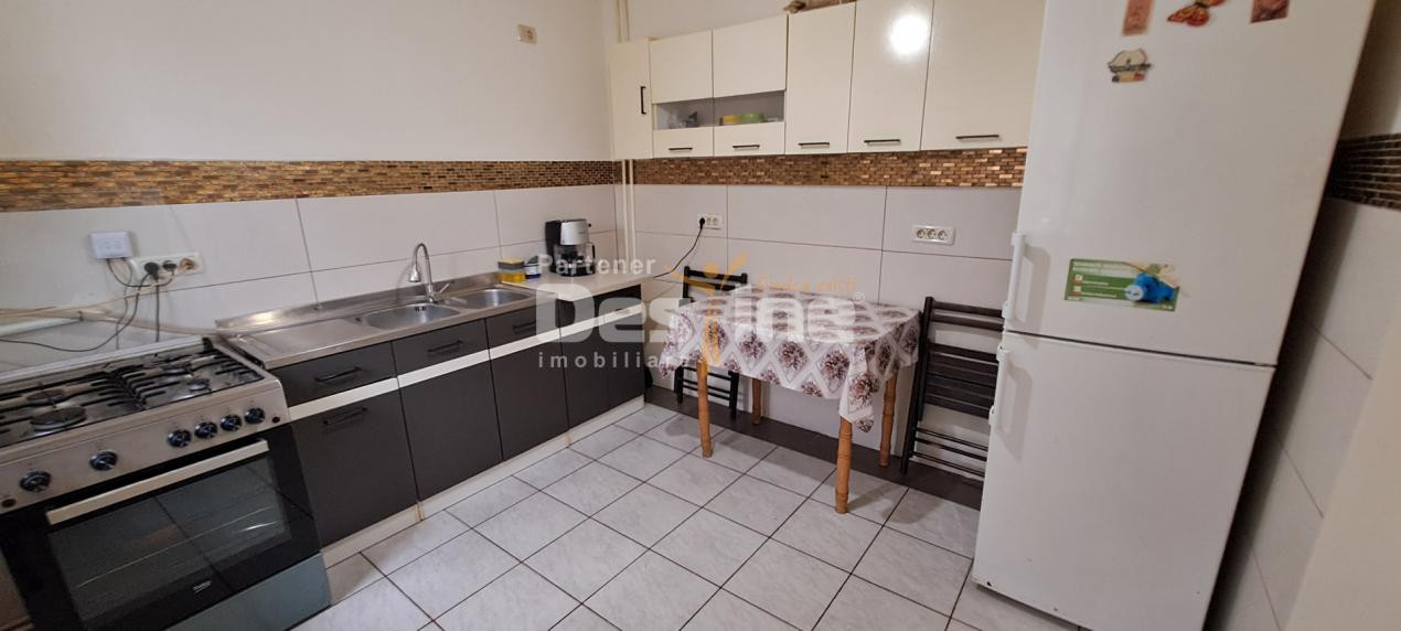 CASA 8 CAMERE , LUNCA CETATUII