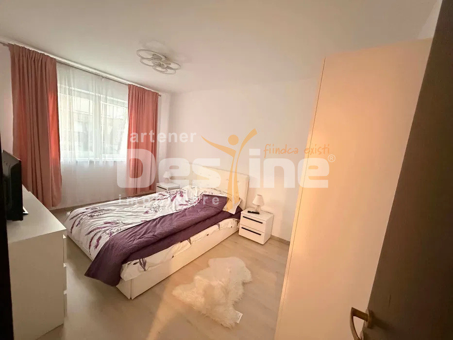 Apartament cu 2 camere decomandat 53 mp, cu loc de parcare inclus, in Subcetate 