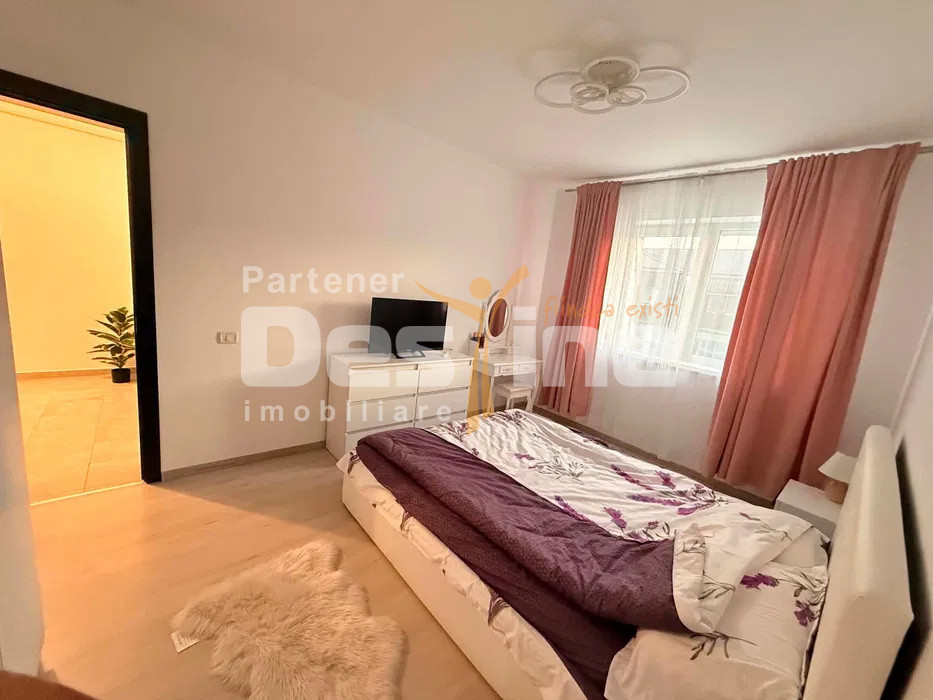 Apartament cu 2 camere decomandat 53 mp, cu loc de parcare inclus, in Subcetate 