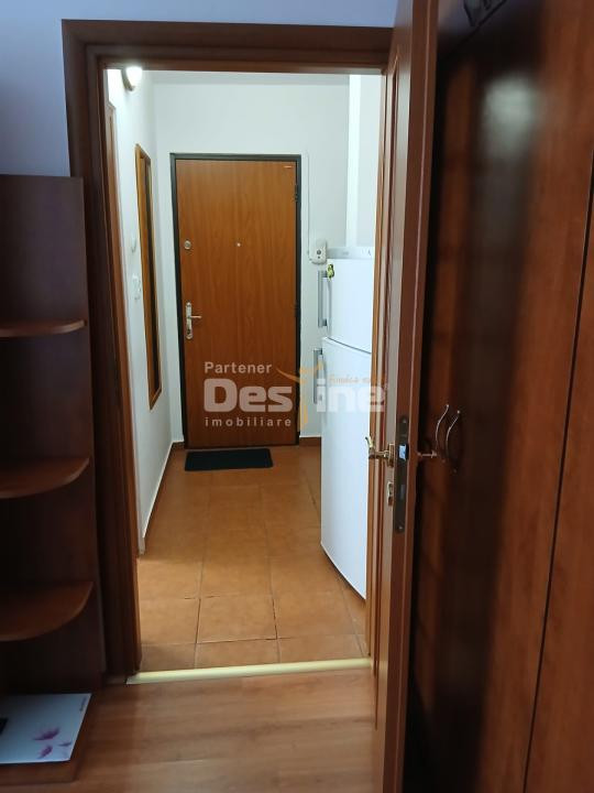 Garsonieră confort 1 de închiriat – Zona Lunei