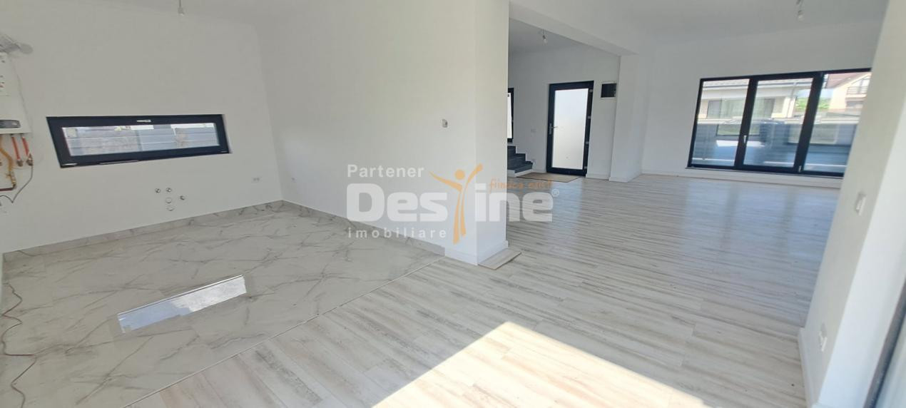 Comision 0%, Miroslava - casa parter + etaj + pod 