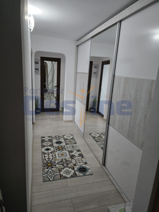 Apartament 3 camere DECOMANDAT, 72 MP , Panoramic, Zona ALEXANDRU CEL BUN