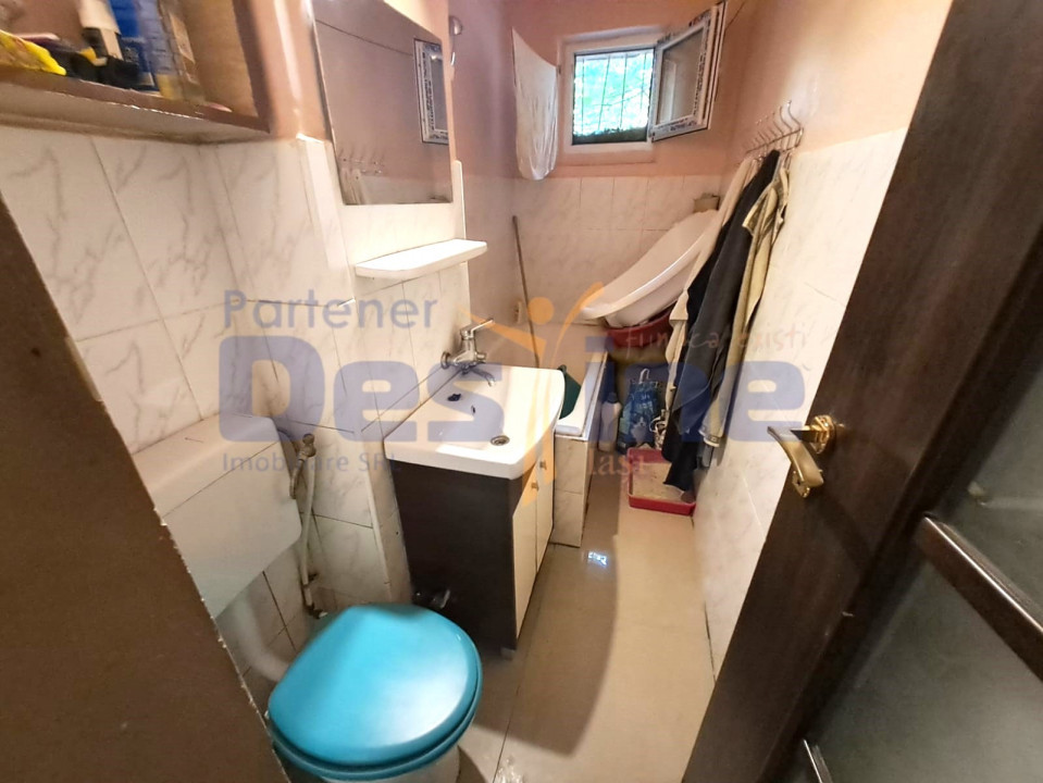 Apartament 2 camere Semidecomandat, 42 mp, zona Alexandru cel Bun