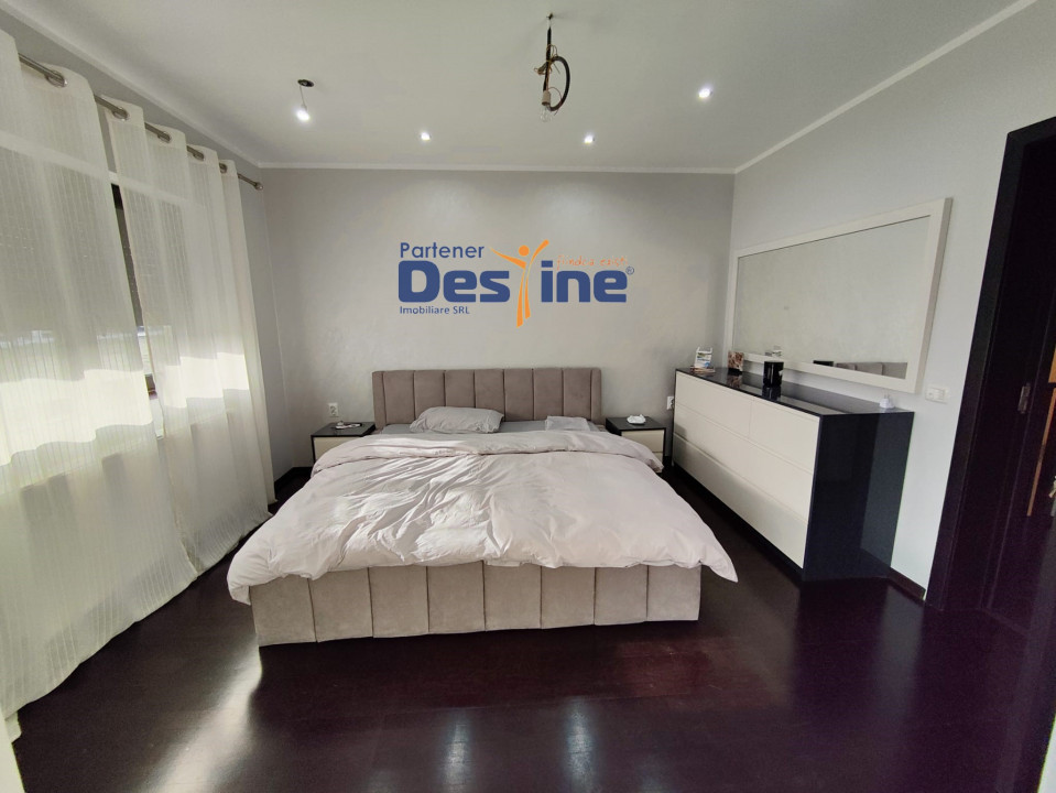 Casă tip TRIPLEX 4 CAMERE P+1+M 120 mp utili curte MOBILATĂ și UTILATĂ