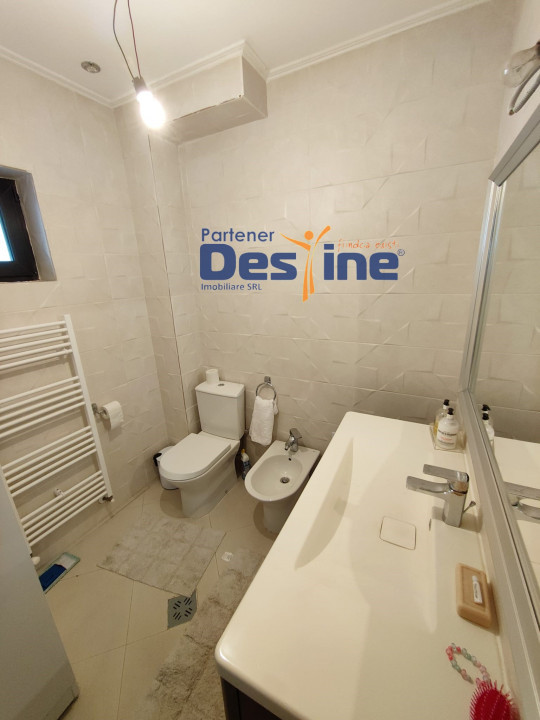Casă tip TRIPLEX 4 CAMERE P+1+M 120 mp utili curte MOBILATĂ și UTILATĂ