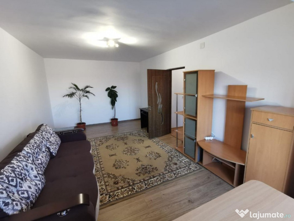 Apartament 2 cam de inchiriat Centrul Civic, Brasov