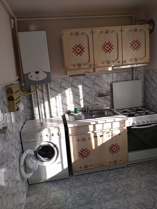 Apartament 2 camere de vanzare zona Grivitei, Brasov