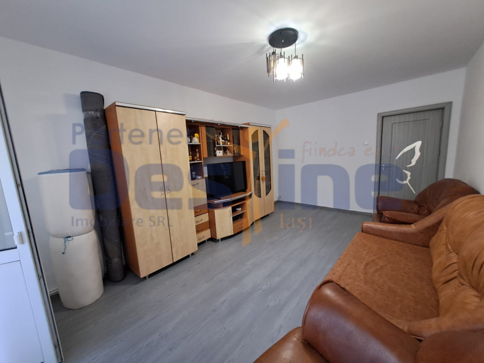 Apartament 3 camere Decomandat, 72 mp, Zona MIRCEA CEL BATRAN