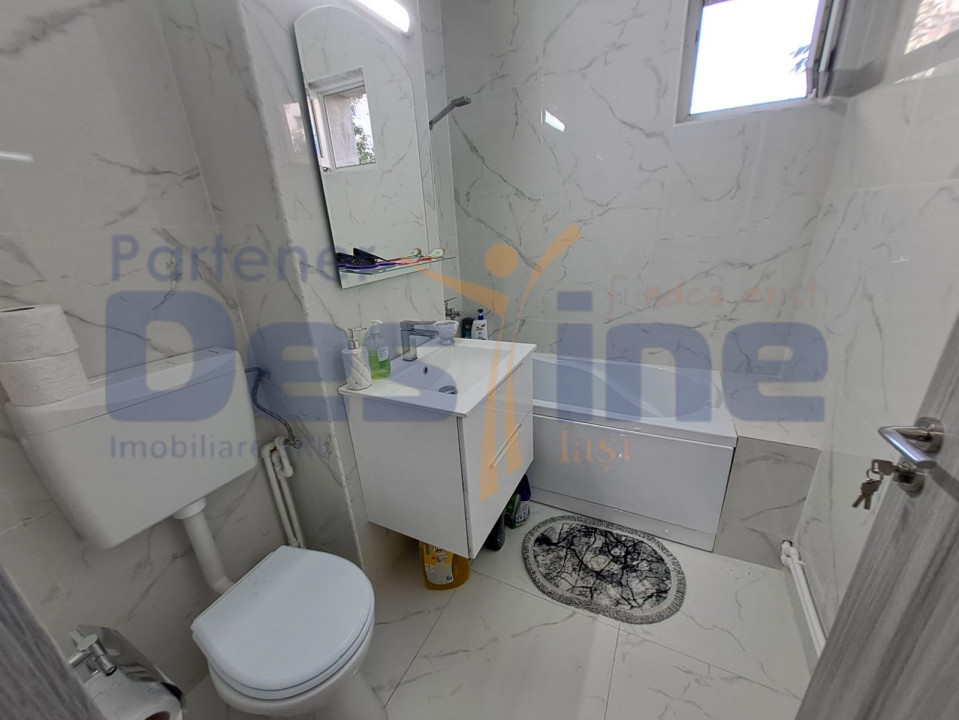 Apartament 3 camere Decomandat, 72 mp, Zona MIRCEA CEL BATRAN