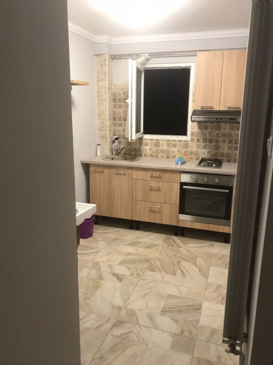 Închiriere Apartament 2 Camere Renovate - La 5 Min de Palas Mall, Podu Roș