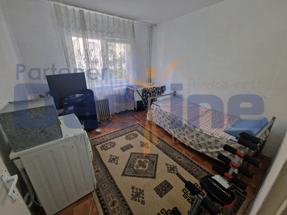 Apartament 2 camere, semidecomandat, Zimbru