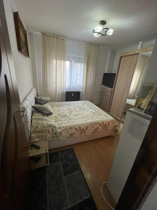 APARTAMENT 3 CAMERE RAHOVA, SLT POPA