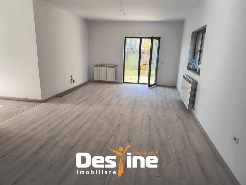 DUPLEX mediteranean 140 mp P+1 300 mp TEREN toate utilitățile - HORPAZ