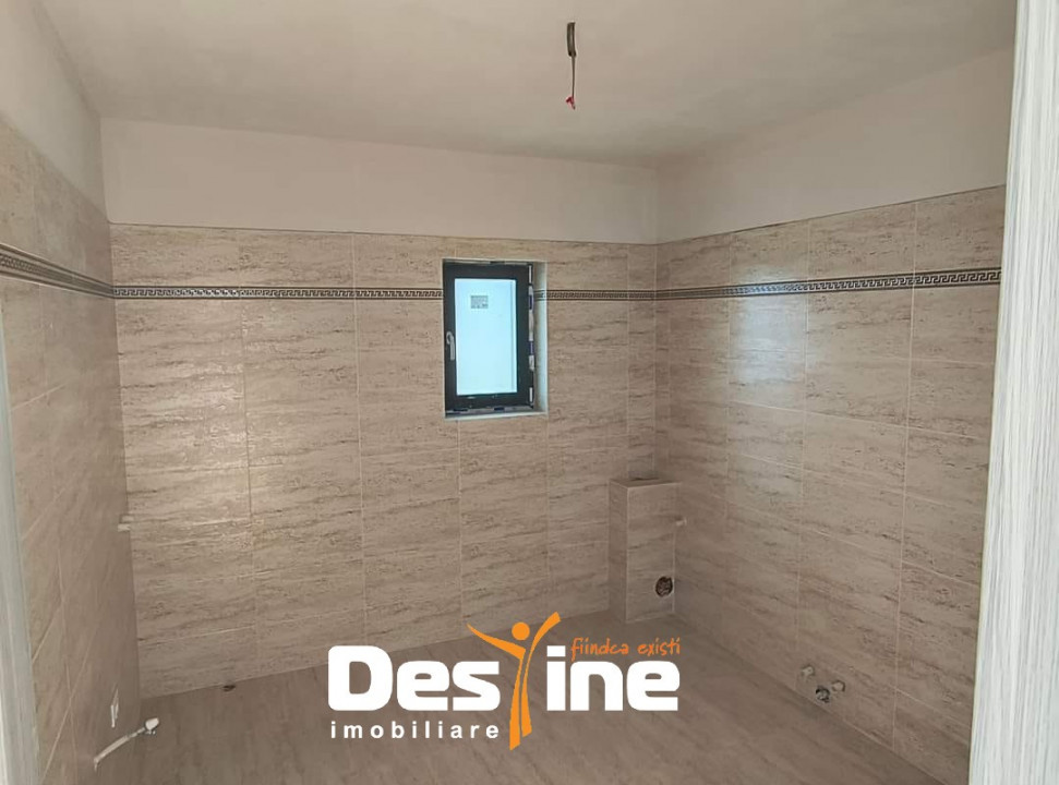 DUPLEX mediteranean 140 mp P+1 300 mp TEREN toate utilitățile - HORPAZ