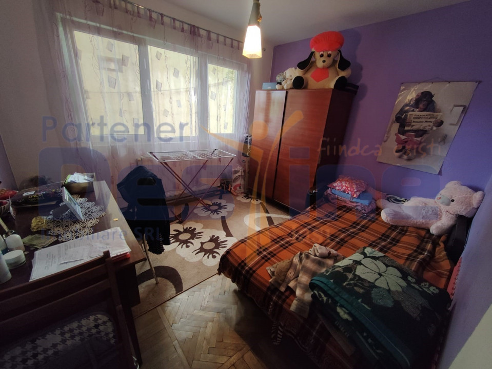 Apartament 4 camere decomandat 81 MP ETAJ 1 - Tătărași