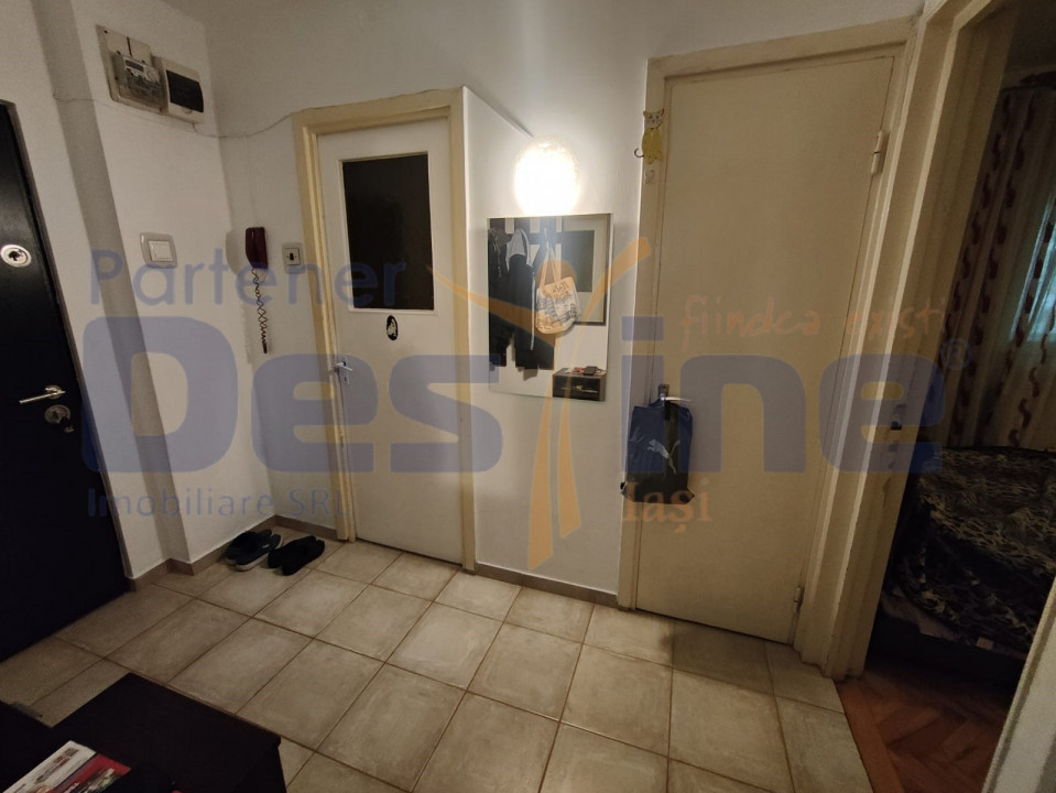 Apartament 4 camere decomandat 81 MP ETAJ 1 - Tătărași