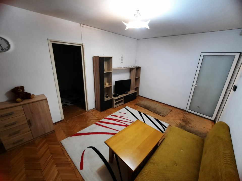 Apartament 2 camere Bariera Bucuresti