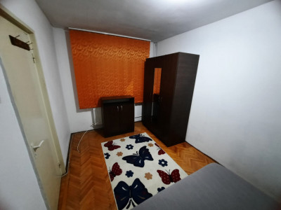 Apartament 2 camere Bariera Bucuresti