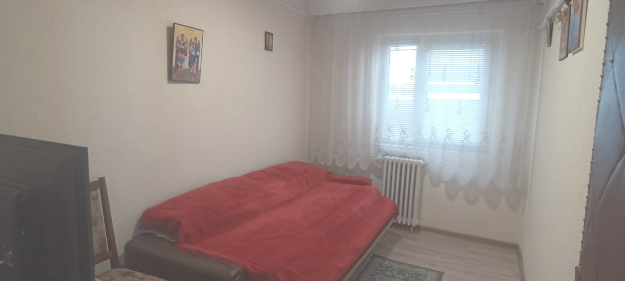 apartament 3 camere decomandat